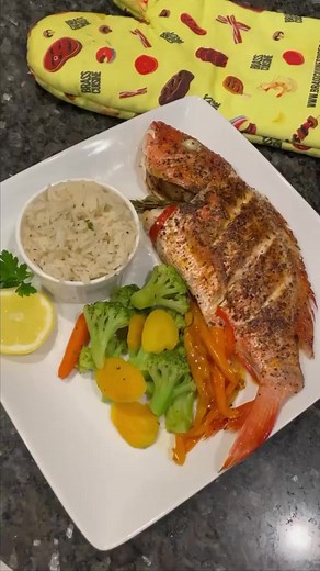 19K views · 611 reactions | Pan Seared Red Snapper! Get your seasonings www.brasscuisinespices.com | BrassCuisine | Facebook