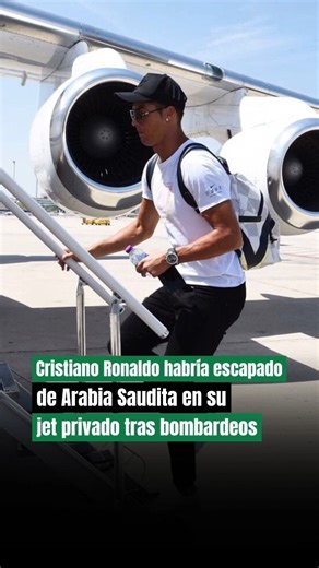 🚨✈️ Cristiano Ronaldo habría salido de Arabia Saudita 😰 tras bombardeos iraníes El vuelo del Bombardier Global Express XRS —valorado en más de 50 millones de euros y con las siglas CR7 visibles en el fuselaje— partió alrededor de las 8:00 PM y aterrizó en la capital española a la 1:32 AM, tras un trayecto aproximado de siete horas. ⚠️Los sistemas de rastreo aéreo confirmaron origen y destino del avión; sin embargo, hasta el momento se desconoce quiénes viajaban a bordo. #CristianoRonaldo #Arab