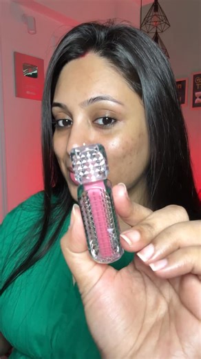 Sonali | Makeup Educator & Content Creator on Instagram: "Looking for the best lip gloss under ₹200? 💄 This is the MOST glossy, non-sticky & affordable lip gloss of 2025 ✨ Perfect for daily wear & party looks 😍 #lipgloss #budgetmakeup #under200 #affordablemakeup #indianmakeup #drugstoremakeup #glossylips #makeupreels #beautyreels #makeupshorts #budgetbeauty #makeuplover #lipglosslover #makeupindia #2025makeup #viralreels #trendingreels #reelitfeelit #explorepage #instabeauty best lip gloss und