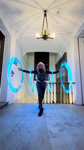 Backstage snippets - Chatsworth Bonfire night @planbshows #halloween #projecthoop #planbshows #hoopersofinstagram #led #ledhulahoop #ledhoop #moodhoops #demonslayer #pinkhair #chatsworthhouse #hoopersofig #hulahoopersofinstagram #hoop #hulahooptricks #hoopdance #hulahoop | Project Hoop
