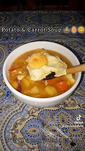 Potato & Carrot Soup 🍲 #yummydiaries #soup #potatosoup #eggsoup #dinner #lightmeals #lowcarb #viral
