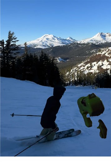 Skiers these days man! Looking for friends to shred with this season? Download the ‘Shredder’ app to track stats, find friends, check webcams/forecasts, and more!