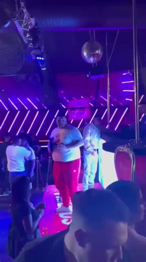 Why DJs Get Super Shy on Stage: Emotional Moments Explained