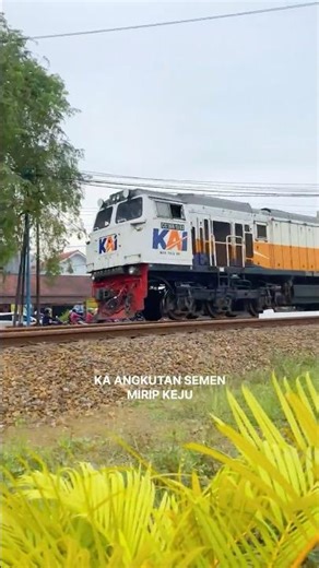 DETIK DETIK KA ANGKUTAN SEMEN LEWAT 🚂🔥🔥