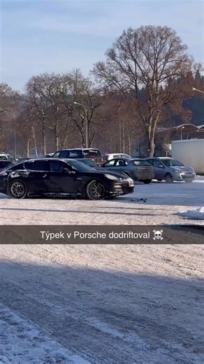 Tomáš Bartsch | Podnikatel & Developer on Instagram: "💎 Ne každý projekt se musí stavět hned. Skutečný developer pozná chvíli, kdy je lepší počkat. Ve videu mluvím o situaci, kdy jeden z největších developerů v kraji odkládá nové developerské projekty plánované na rok 2026. Důvod je jednoduchý a racionální – přehřátý stavební trh, drahé materiály 🏗️ a tlak na marže. V takovém prostředí nemá smysl tlačit projekty silou jen proto, aby se stavělo. Z pohledu investora je pro mě klíčové jediné čísl