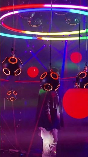 Kinetic Light Show | Hypnotic Kinetic Ball Light Installation for Events #eventtechnology