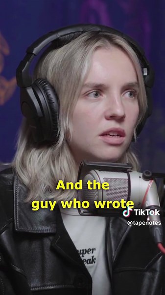 Amber Bain aka @The Japanese House on establishing relationships and meaning whilst making music. 🎶 Watch the whole video on our Patreon - head to link in bio 📹 Listen to the whole audio episode wherever you listen to podcasts or head to link in bio 🎧 Thanks to @Strongroom Studios for having us! #thejapanesehouse #intheenditalwaysdoes #newepisode #georgedaniel #chloekraemer #musicpodcast, #podcastlife, #podcast, #musicproduction, #musicproducer, #howitsmade, #producer, #audiosecrets #recordin