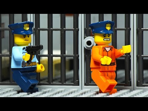 LEGO City Island Prison Break - Escape From The Sea