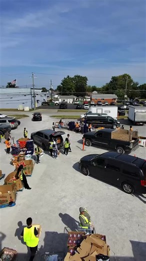 With the year at a close, we’re taking a moment to reflect on everything we were able to build together. From food drives and distributions, to shared meals and countless volunteer hours, every moment was powered by intention and love. We are endlessly grateful for our volunteers, supporters, and partners who make this work possible. Thank you for trusting us, showing up, and believing in the mission. | Eternal Light Org