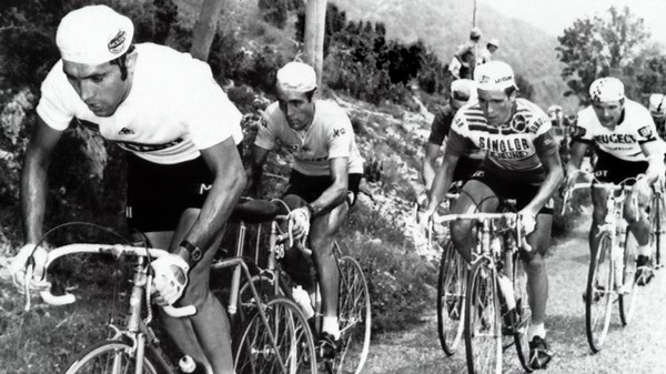 Tour de France 1971 : après sa plus grande défaite, Eddy Merckx boucle une étape avec deux heures d'avance sur le programme - RTBF Actus