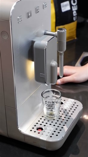 SMEG BCC02 Fully Automatic Espresso Machine