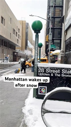 New York.Manhattan Morning snow.28 str.8 ave.#nycvibes#newyorkcity#nycstreets #nycsubway#nyclife#nyc