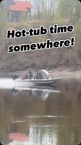 Love it! 18’ Alaskan LT hauling a custom hot tub, into the Alaskan backcountry! Now that looks like a good time combo! Thanks Brian for the video! | Wooldridge Boats (Official)