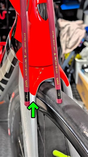 The most accurate way to align the stem and the wheel ! You should choice long stems. #ロードバイク #自転車