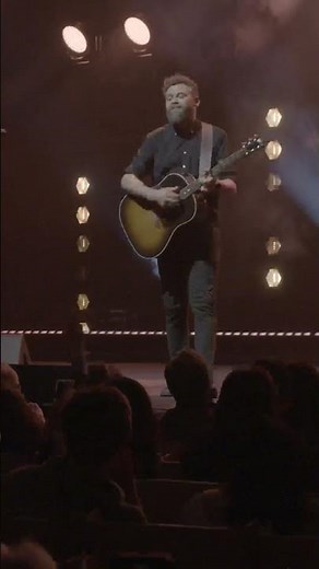 Never letting this night go! ✨ Forever dreaming about All The Little Lights with ‪@passengermusic‬