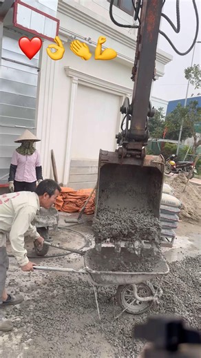 200m3 Concrete Chanllenge #shorts #excavator / 200 khối bê tông và dàn xe rùa #mayxuc #betong