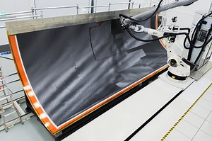 STUNNING project successfully develops 8.5-meter thermoplastic fuselage skin