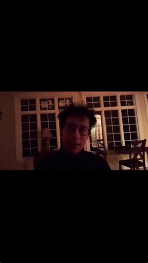 WholeNote on Instagram: "Wholenote Meme by @classicalmusicrot 🥶🥶 . . . #classicalmusicmemes #musicmemes #funnymusic #orchestramemes #darkacademia"