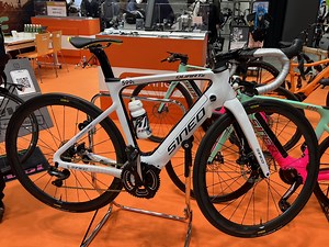 2022年のE-BikeはBAFANG M800ユニット搭載の電動アシストロードバイクに注目！？