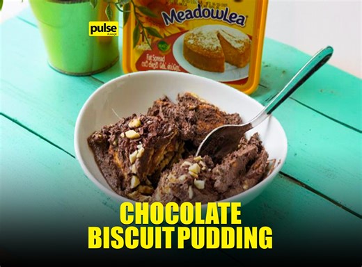No oven, no stress. Just layers of chocolatey goodness waiting to steal the show. This classic MeadowLea Chocolate Biscuit Pudding is creamy, crunchy and dangerously easy to love. One bite in, and you’ll be hooked. Don’t say we didn’t warn you! Click the link for the full recipe: https://bit.ly/4cCN8tw | Pulse