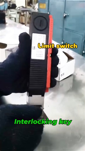 “Why Every CNC Machine Needs a Door Interlock + Limit Switch”🔓