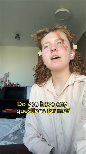 Mey on Instagram: "Work interview questions: “Do you have any questions?” 💼 You SHOULD always have a question ready! #JobInterviewTips #jobinterview #CareerAdvice #InterviewHacks #english #learnenglish"