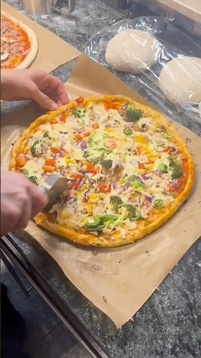 Homemade Loaded Veggie Tuna Pizza in 60 Secs! 🍕 Quick Time Lapse Recipe #Shorts