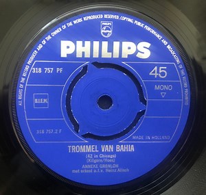 Anneke Grönloh - Brandend Zand / Trommel Van Bahia