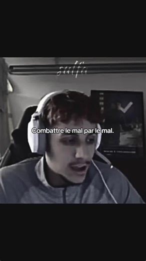 c'est upamecano qui critique un mecano 🤣 #younes #samy #virale #vitalclip #clip2you