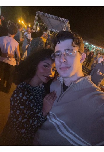 Casal interracial: enfrentando haters e representatividade