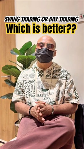 Swing Trading or Day Trading - Which Is Better? 🤝 #swingtrading #youtubeshorts #shorts