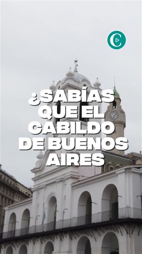 El Cronista on Instagram: "El Cabildo de Buenos Aires es uno de los edificios más emblemáticos de la ciudad, pero no siempre tuvo la forma que conocemos hoy.⁠ ⁠ Desde su construcción en el siglo XVII, el Cabildo sufrió varias transformaciones que reflejaban una etapa distinta de nuestra historia.⁠ ⁠ ¿Conocías estos datos? ¡Te leemos en comentarios!"