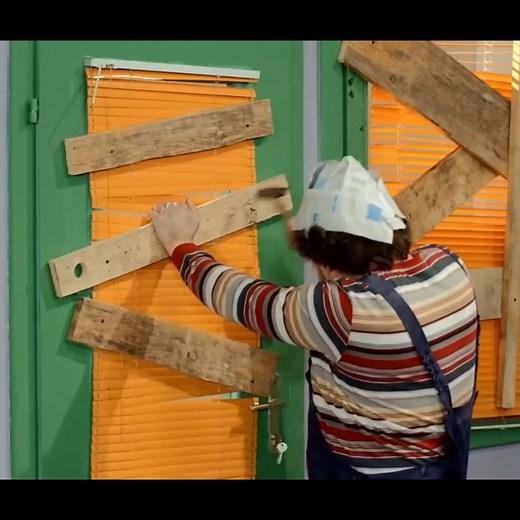 438K views · 10K reactions | Lud, zbunjen, normalan | EP 212 | Nostalgija Video | Facebook