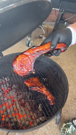 Char Grilled Pork Tomahawk… a man sized pork chop #porkchops #tomahawkchop #charcoalgrill