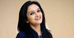 അമ്മയിലെ ഇലക്ഷനില്‍ മത്സരിക്കണമെന്ന് ആഗ്രഹിച്ചിരുന്നു, പക്ഷെ ആരും സമീപിച്ചില്ല- ജോമോള്‍ | DoolNews