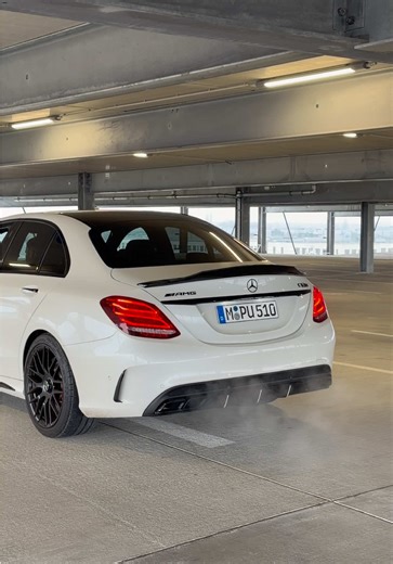 Mercedes C63 S AMG V8 Sound Check