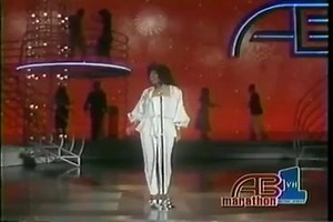 583K views · 21K reactions | Retrocedemos en el tiempo hasta el año 1979, Anita Ward graba el LP Songs Of Love, en el se incluía la canción "Ring My Bell". | Viajando en el tiempo | Facebook