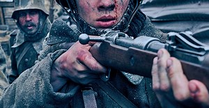 „Im Westen nichts Neues“-Kritik: Deutscher Oscar-Anwärter brilliert mit schonungsloser Härte