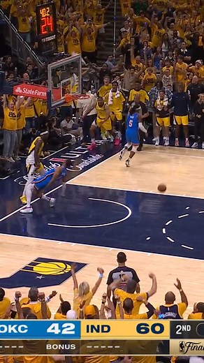 4.6M views · 36K reactions | WHAT A SEQUENCE  Tyrese Haliburton picks it off and sends a spinning, no-look dime cross-court to Pascal Siakam, who absolutely PUNISHES the rim  | Indiana Pacers | Facebook