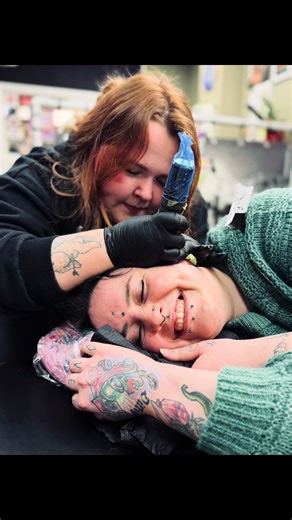 ✨Face Tattoos ✨ I recently had both sides of my face tattooed with Gothic Inspired Patterns. Made by the Incredible @klaplong.jpg at @bokkum_tattoos Slowly but surely I’m seeing more of these patterns weaving their way into my own tattoo collection - inspired of course by my love of gothic architecture and their visual beauty, they also represent a quiet yet unwavering becoming. Every day I get more grounded in my new life, myself, tattooing and the Netherlands - through hard work, dedication, t