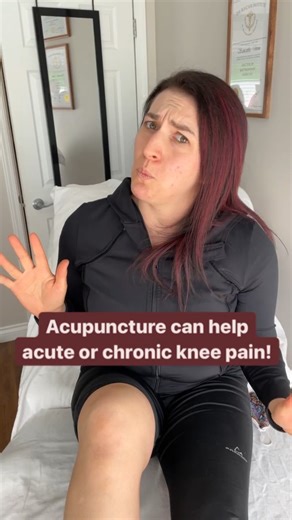 🦵Acute knee pain are due to trauma injury, while chronic Knee pain according to TCM, can be due to constant Fear, aging, diet, excess weight, overuse and stress. 🦵We always need to make a Chinese medicine diagnosis first in order to choose our treatment plan, but here’s a quick protocol that works fast for acute pain. 🦵Local knee points: ST 35 & Nei XI Yan. For pain: ST 34 & Li 4 Sinews point: GB 34 For swelling: SP 9 For inflammation: SP 10 & Li 11 To heal faster: ST 36 Moxa can be applied i