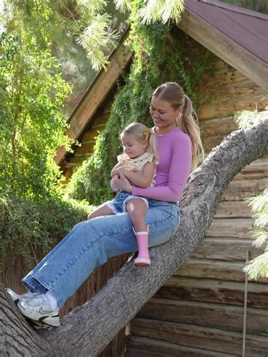 I absolutely adore this family, and I'm thrilled they're sharing their lives with us through YouTube videos.