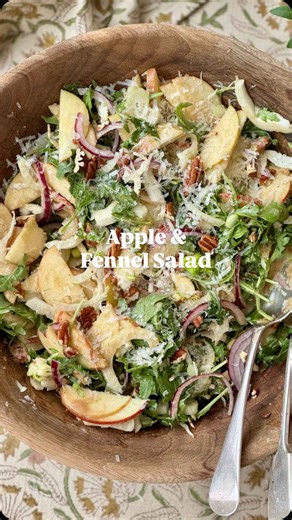 Recipe 31 of 100: Apple and Fennel Salad with Manchego and a Maple Balsamic Vinaigrette This is my latest obsession, I’ve been making it on repeat and hope you love it too! Find the recipe here: https://desertislanddishes.co/fennel-apple-salad/ Or just let me know in the comments and I can send you the link 💕 #salad #appleseason #easysalads #100daychallenge | Desert Island Dishes