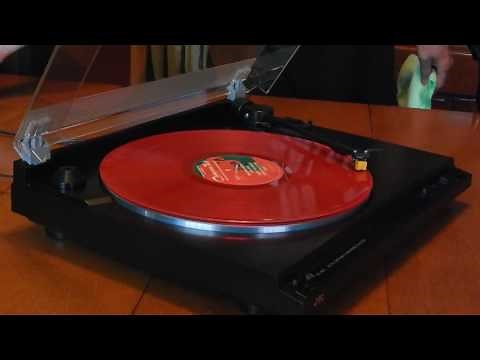 JVC AL-A110 Turntable