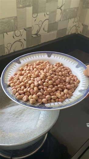 Roasted peanuts#easytrick#peanelutsroesredhome#Recipe