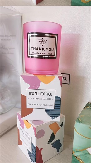 Diffuseur à flamme' bonne odeur pour votre chambre' salon etc disponible... Commandez dès maintenant sur whatsapp : 0191565140