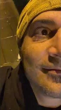 Race-track aliens over Dublin, 01 December 2025