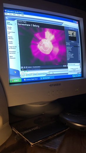2003 Nostalgia: Listening to Linkin Park on Windows XP
