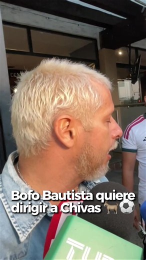 ¿Les gustaría ver al Bofo Bautista dirigir a las Chivas? 😯⚽️ | bautista