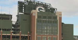 Everything must go: Packers prep pro shop tent sale